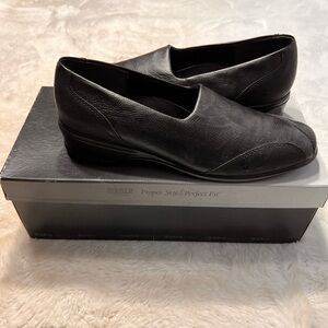 Munro Liz black shoe size 9.5 SS